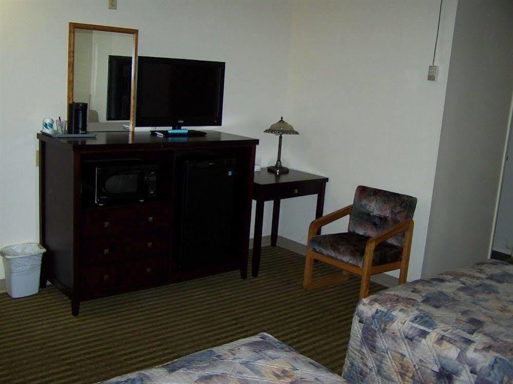 Battlefords Inn North Battleford Εξωτερικό φωτογραφία