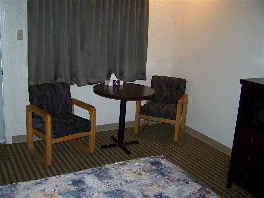 Battlefords Inn North Battleford Εξωτερικό φωτογραφία