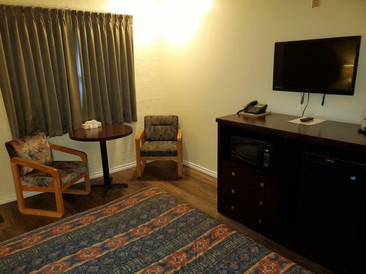Battlefords Inn North Battleford Εξωτερικό φωτογραφία